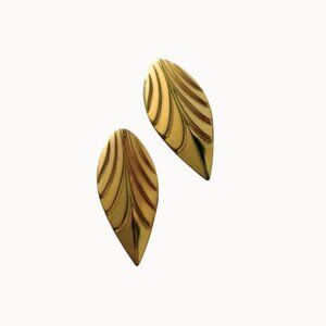Vintage 1980s Gold-Tone Sculptural Leaf Wing Earrings – Long Statement Posts